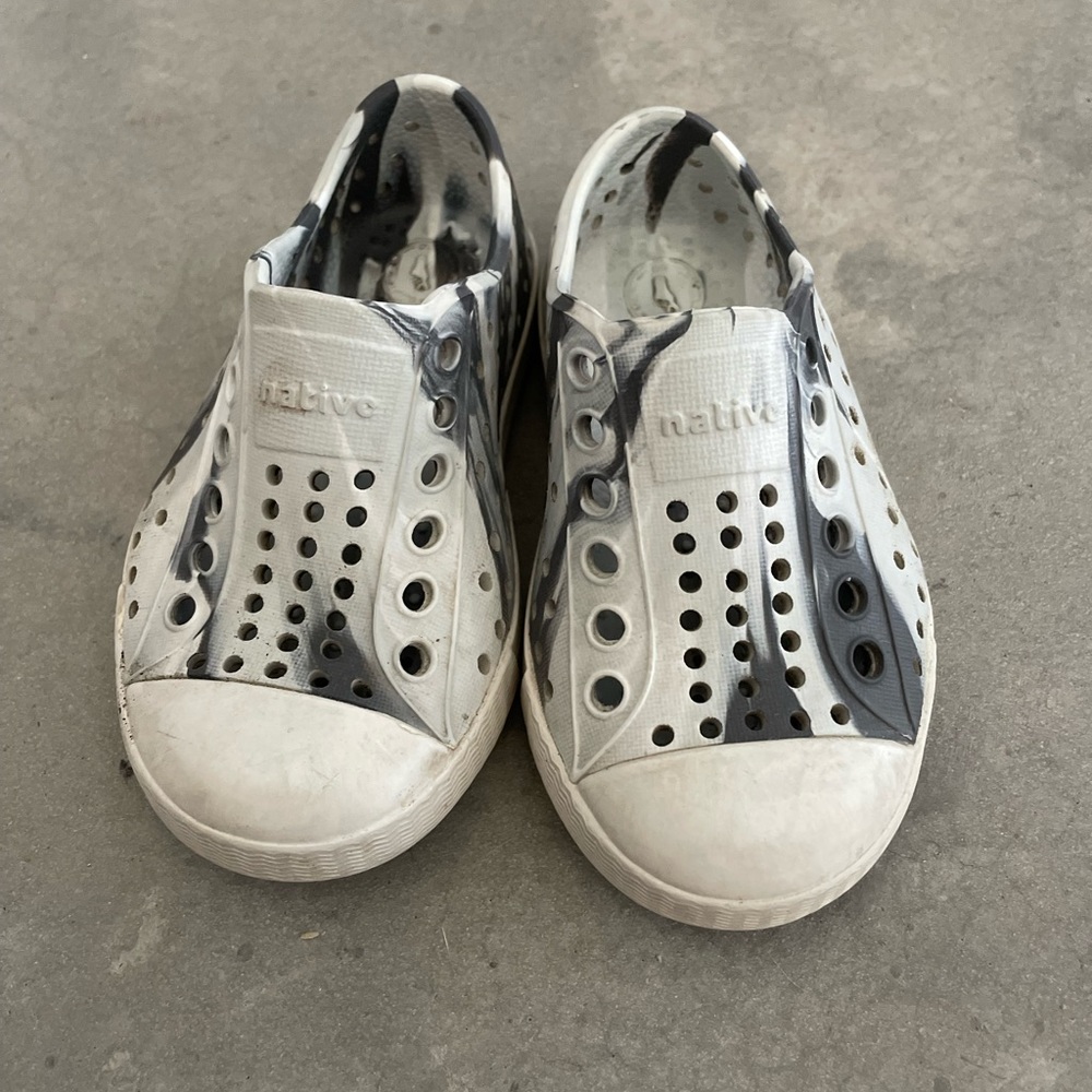 Size 5 Natives